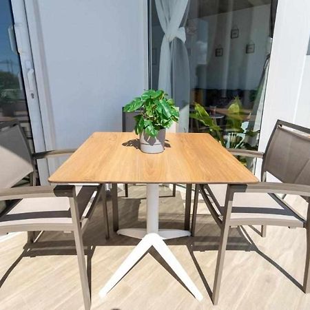 Suites Bene Lanzarote La Asomada  ภายนอก รูปภาพ