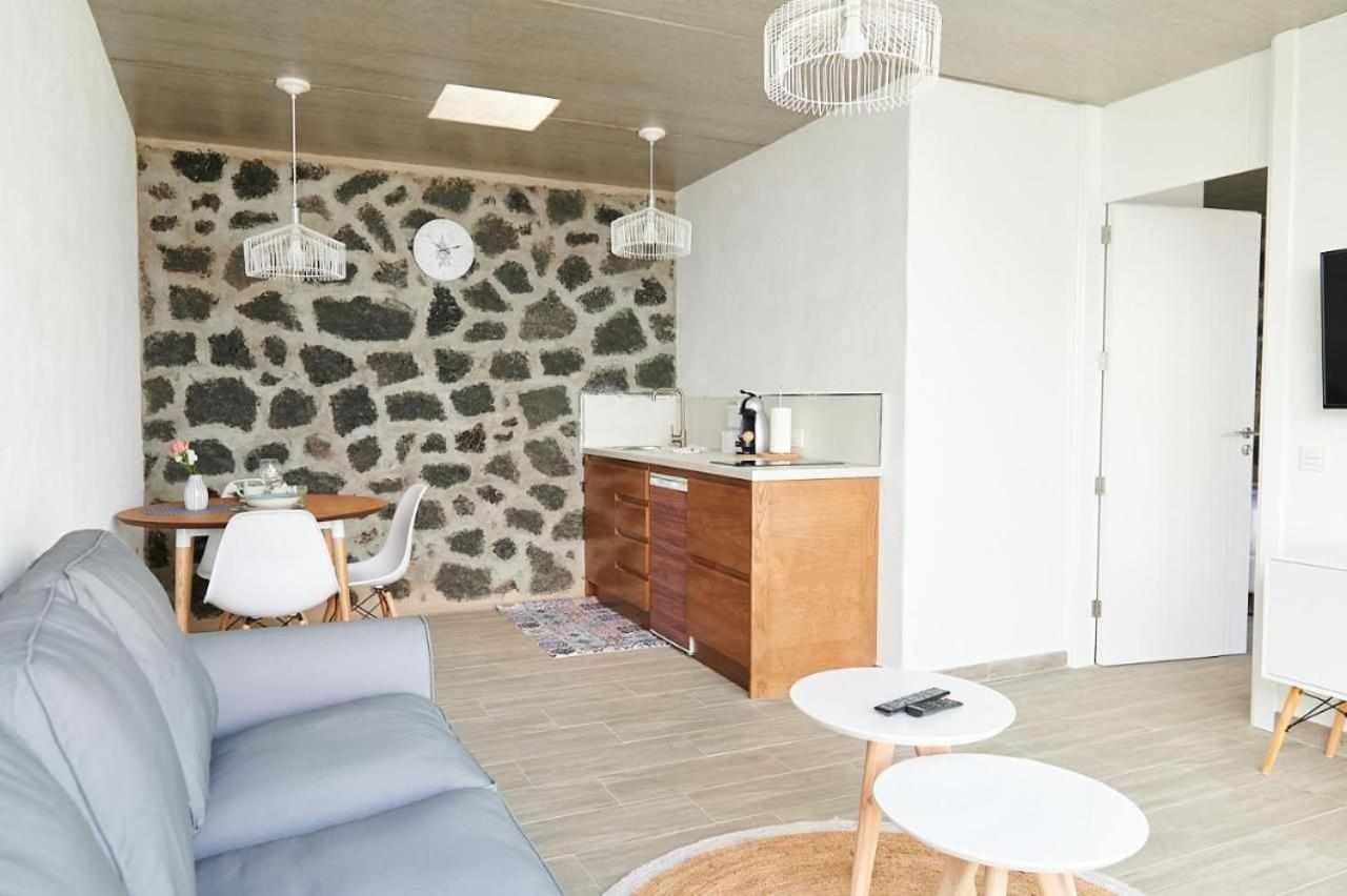 Suites Bene Lanzarote La Asomada  ภายนอก รูปภาพ