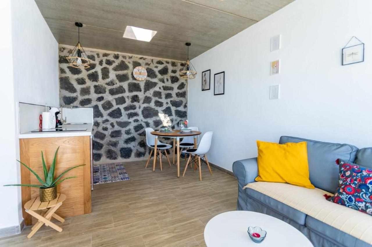 Suites Bene Lanzarote La Asomada  ภายนอก รูปภาพ